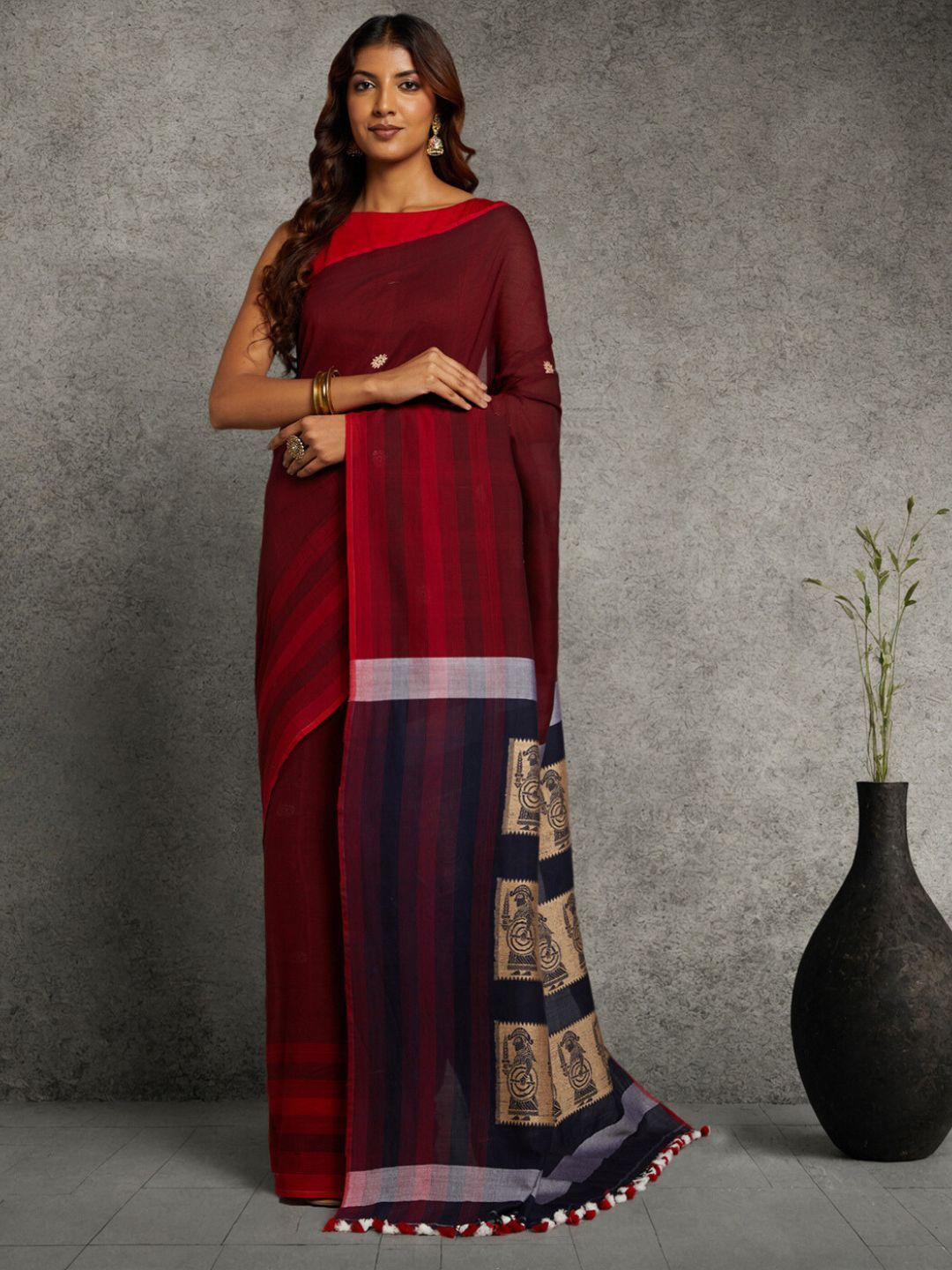 

ArtEastri Floral Pure Cotton Baluchari Saree, Red