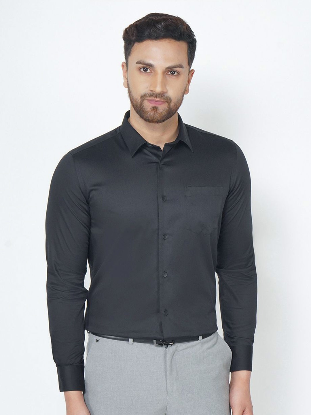 

Blackberrys Men Solid Formal Slim Fit Cotton Shirt, Black