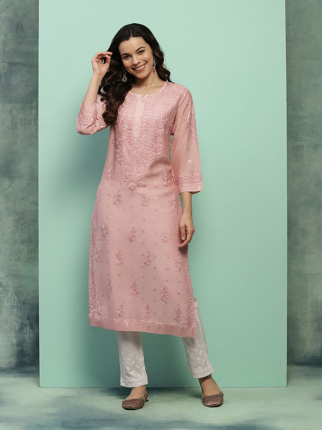 

House of Chikankari Floral Embroidered Chanderi Straight Kurta, Pink