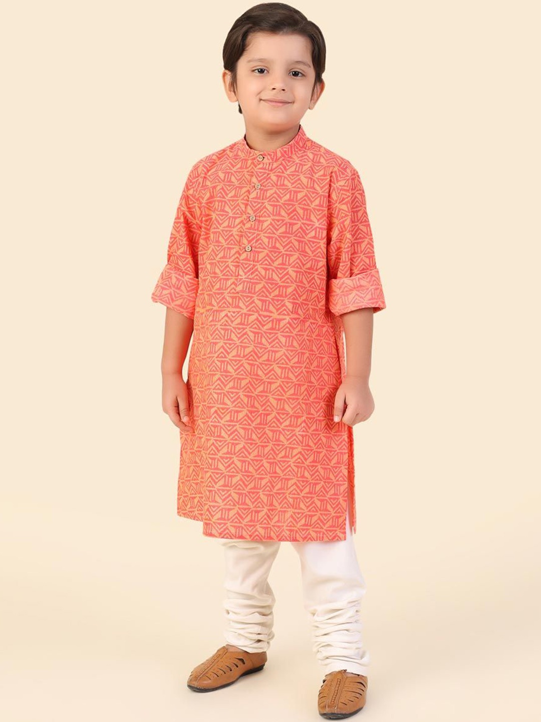 

Fabindia Boys Geometric Printed Mandarin Collar Knitted Weave Cotton Straight Kurta, Coral