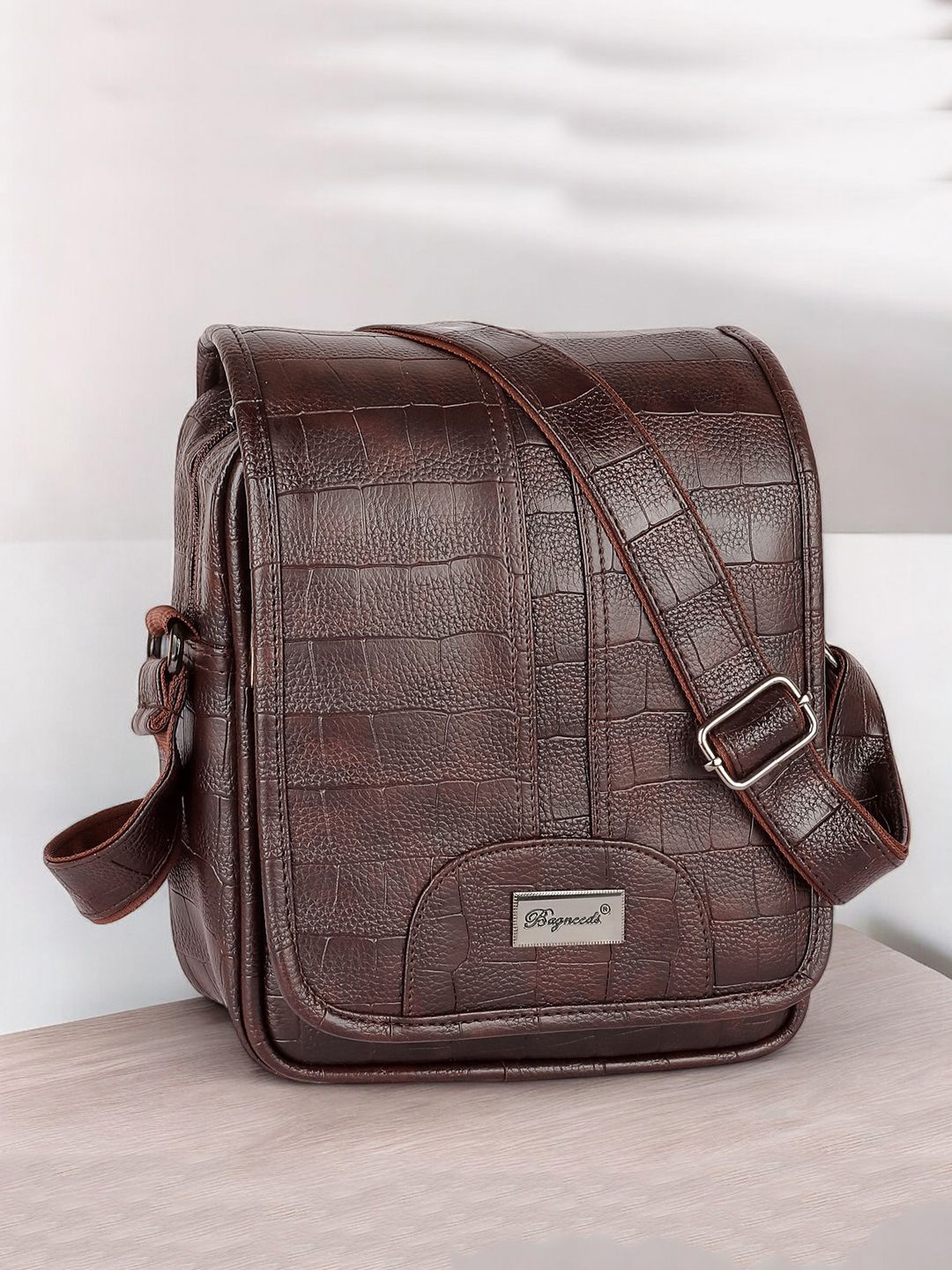 

bagneeds Unisex Textured Messenger Bag, Brown