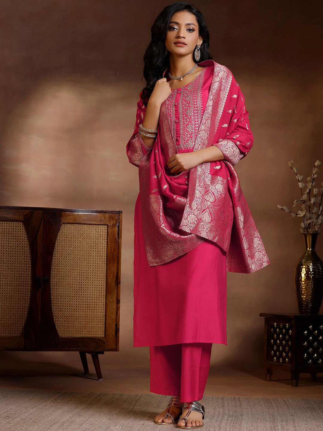 

Libas Floral Yoke Design Zari Work Straight Kurta With Trousers & Dupatta, Pink