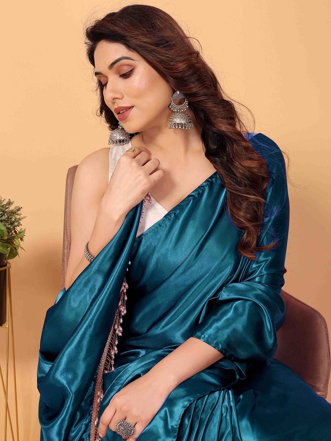 

ANJAVI FASHION Beads and Stones Satin Saree, Teal