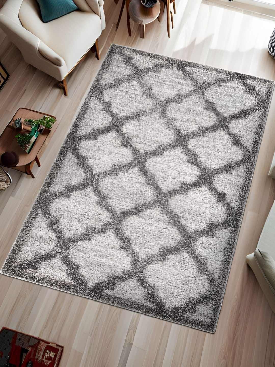 

Sapana Carpet-Mats Grey & White Ethnic Motifs Printed Heavy - Shaggy Carpet