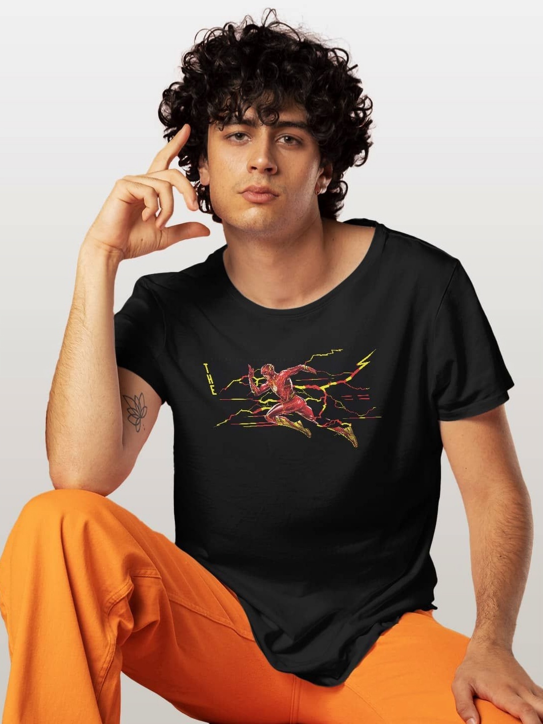 

macmerise Men Typography Printed T-shirt, Black
