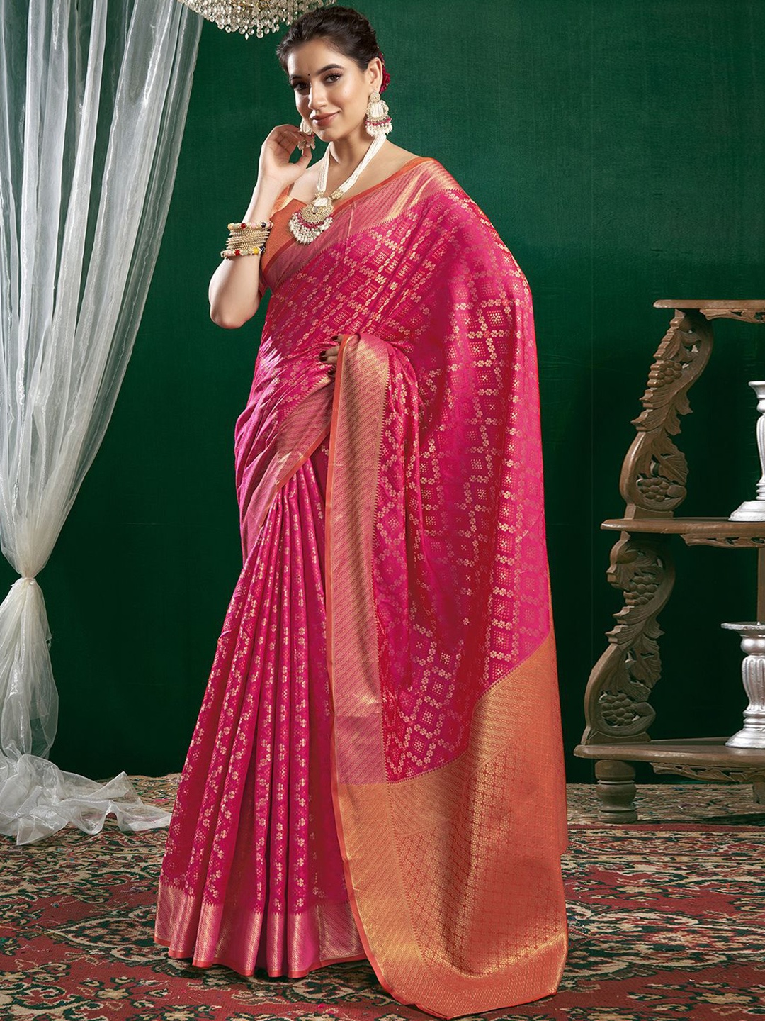 

Satrani Banarasi Silk Blend Ethnic Motifs Zari Traditional Saree, Gold