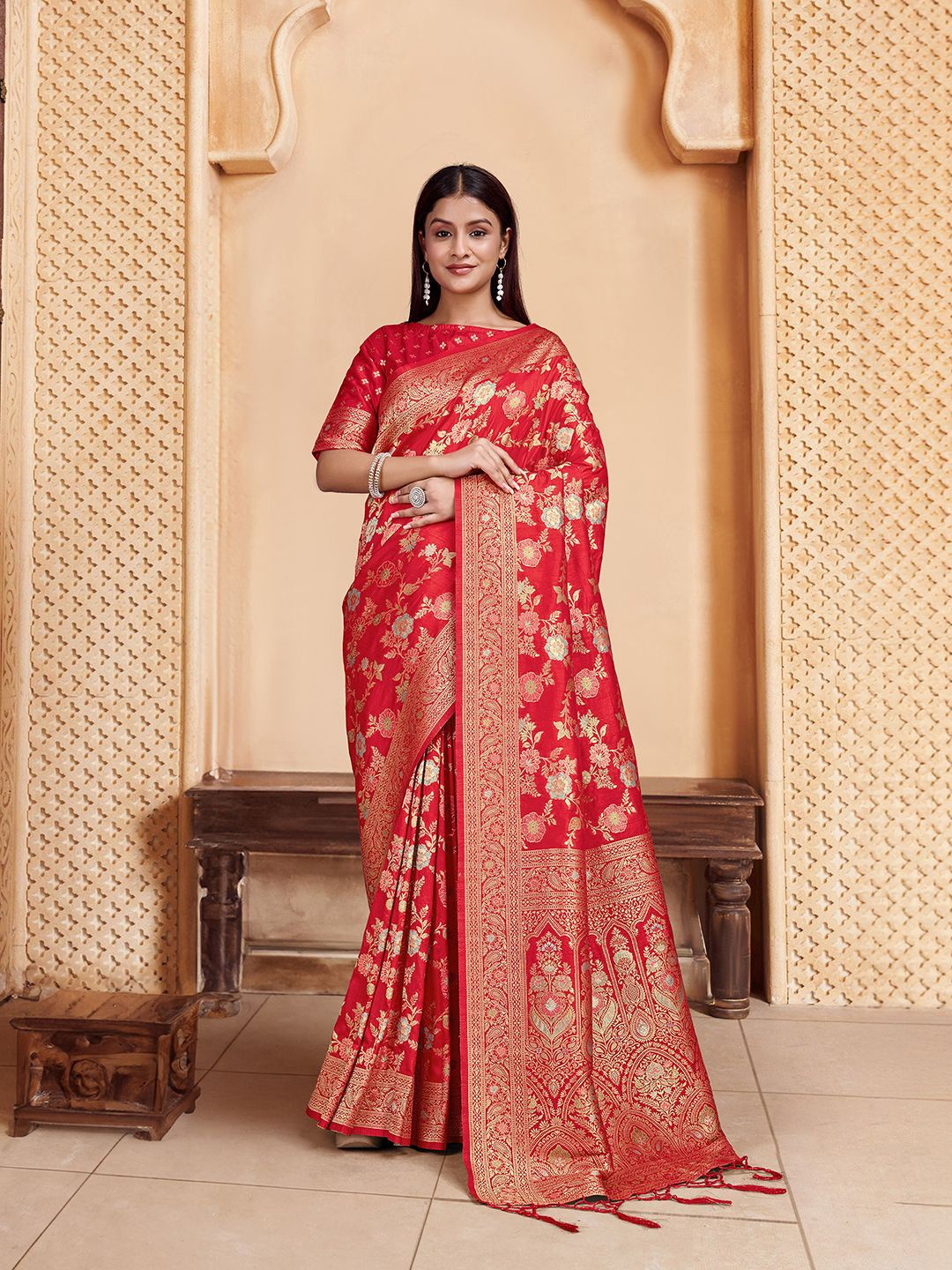 

House of Pataudi Woven Design Saree With Blouse Piece, Red
