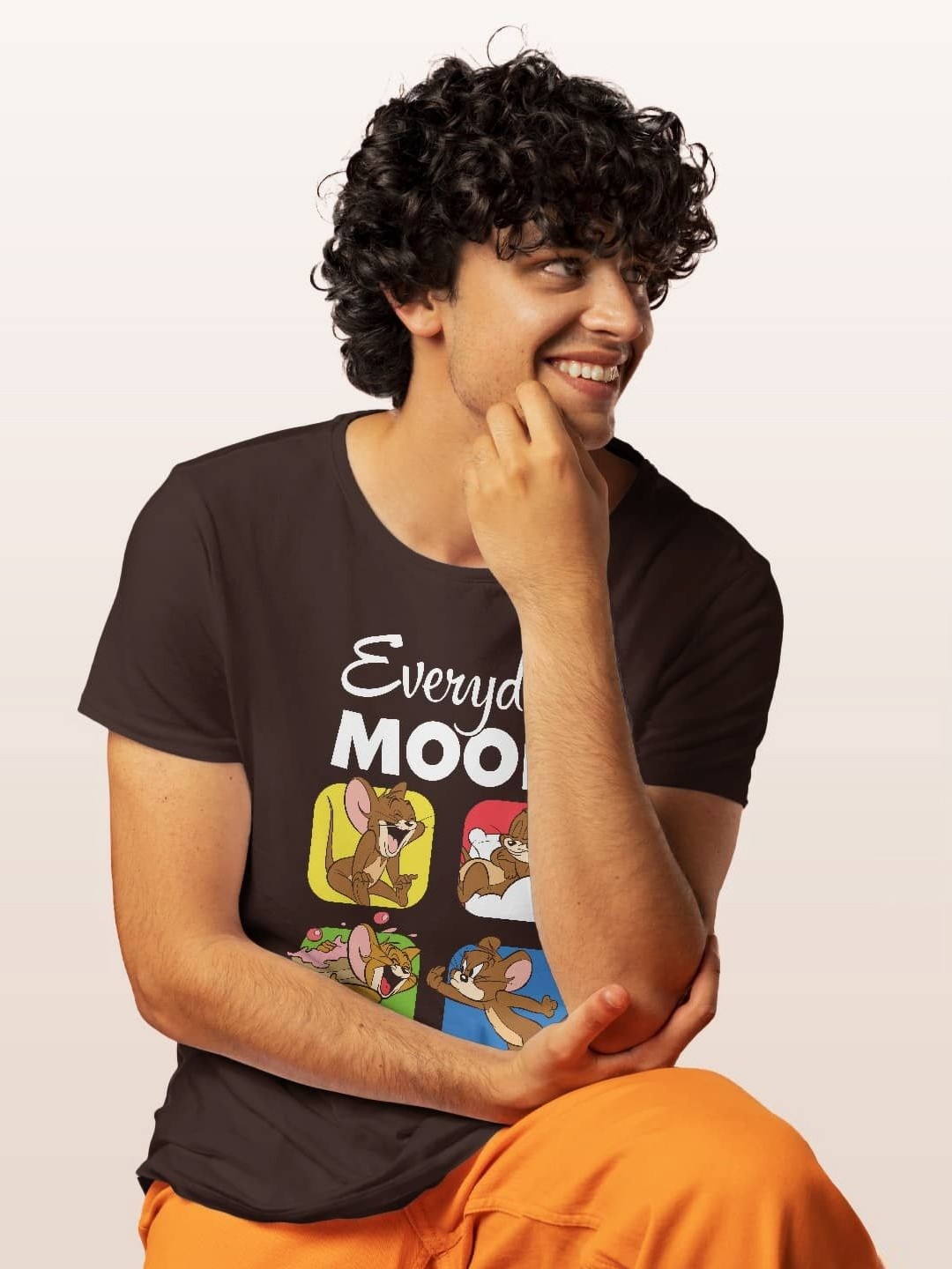 

macmerise Men Typography Printed Applique T-shirt, Brown