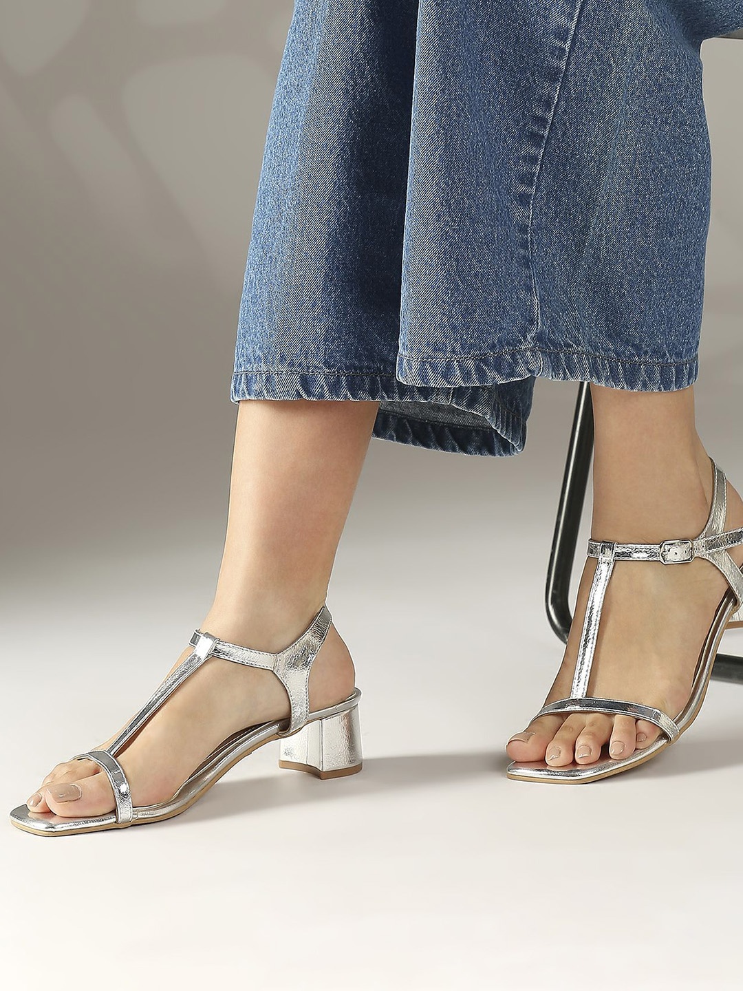 

Inc 5 Ankle Loop Block Sandals, Silver