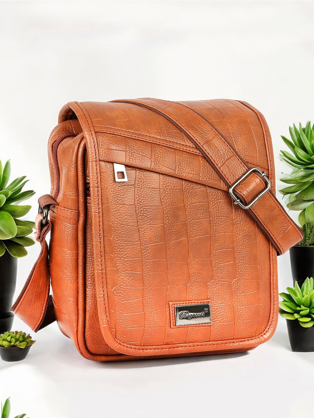 

bagneeds Unisex Textured Messenger Bag, Tan