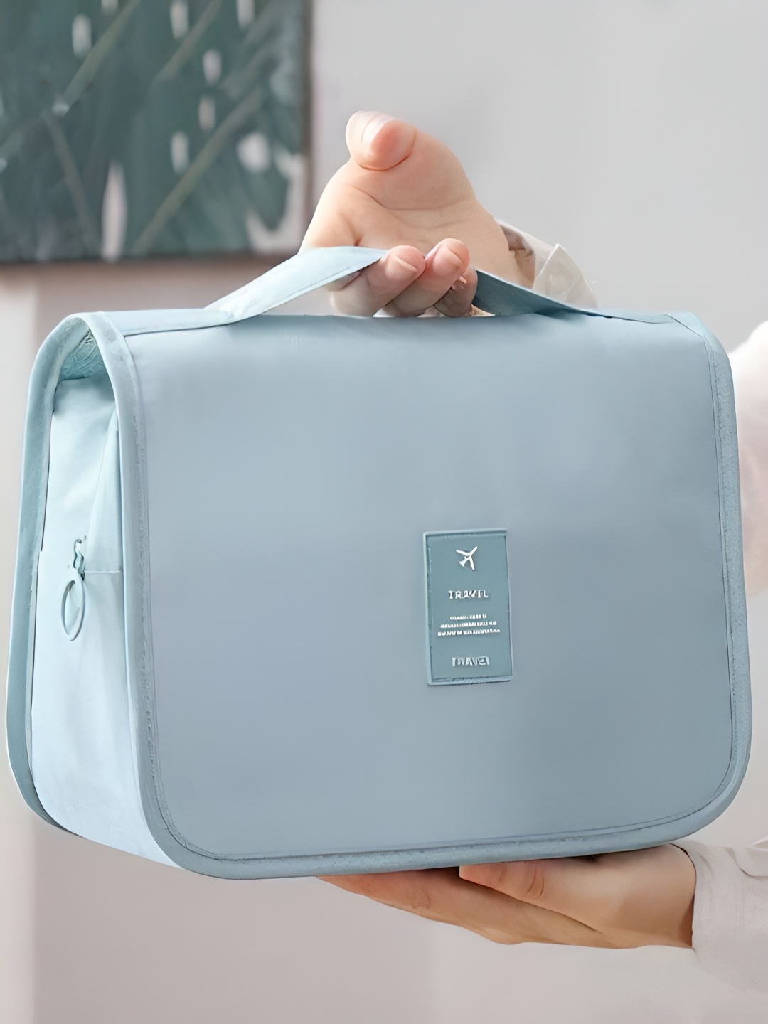 

Aura Pouch Makeup Accessories Travel Accessory, Blue