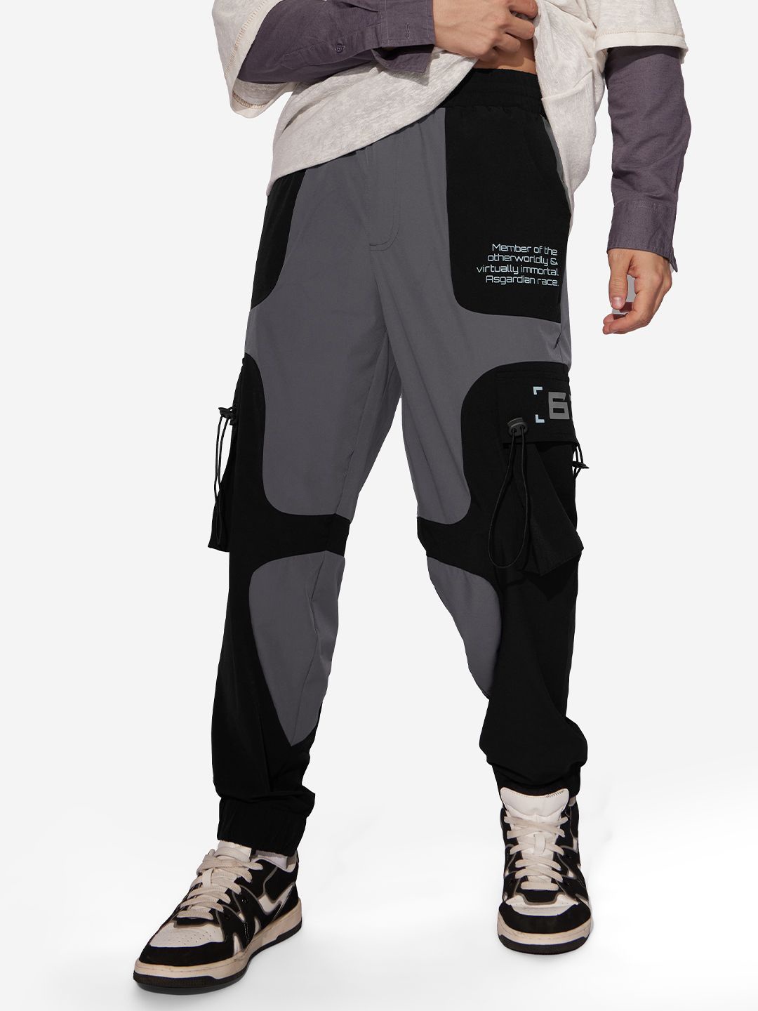 

The Souled Store Men Colourblocked Joggers, Grey
