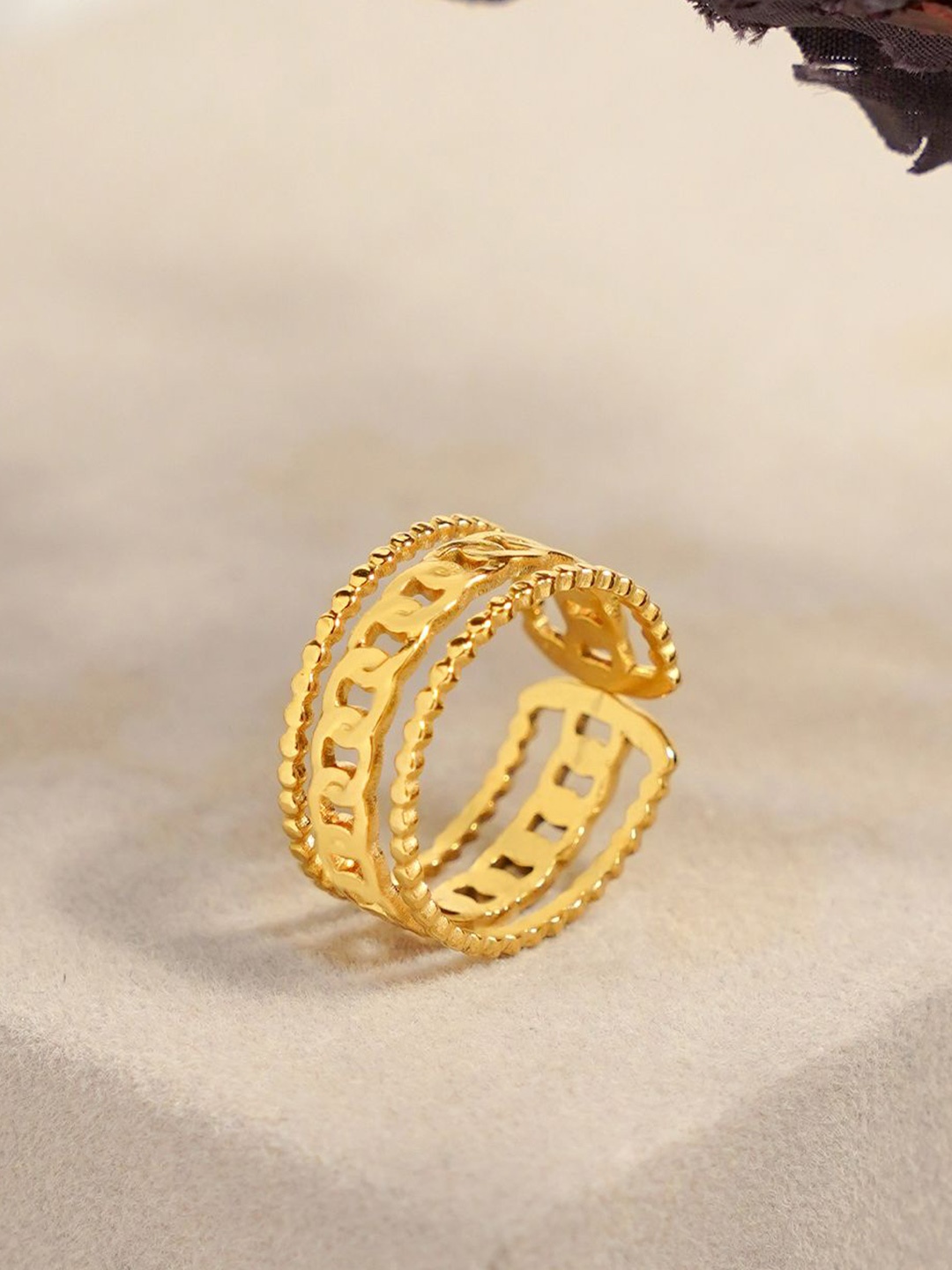 

SWASHAA Pixie 18KT Gold-Plated Stainless Steel Chain Link Ring
