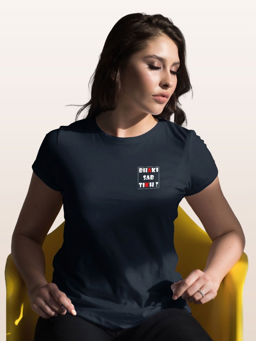 

macmerise Women V-Neck Pockets T-shirt, Navy blue