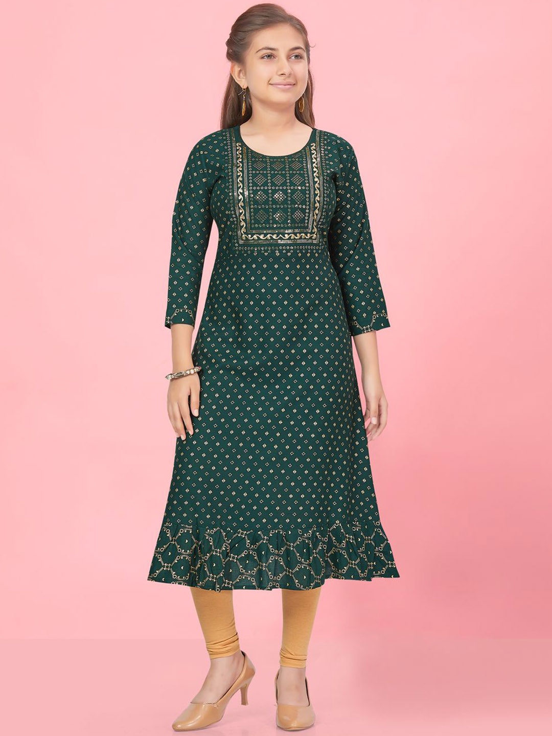 

BAESD Girls Ethnic Motifs Printed Sequinned Cotton Straight Kurta, Green