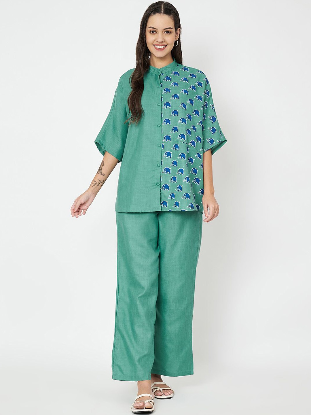 

9rasa Printed Mandarin Collar Oversized Shirt With Palazzos, Teal