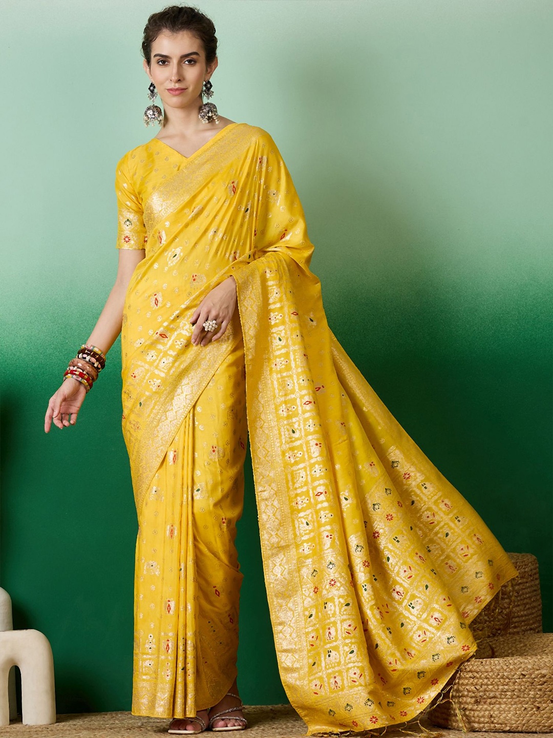 

VIRICA Woven Design Zari Saree, Yellow