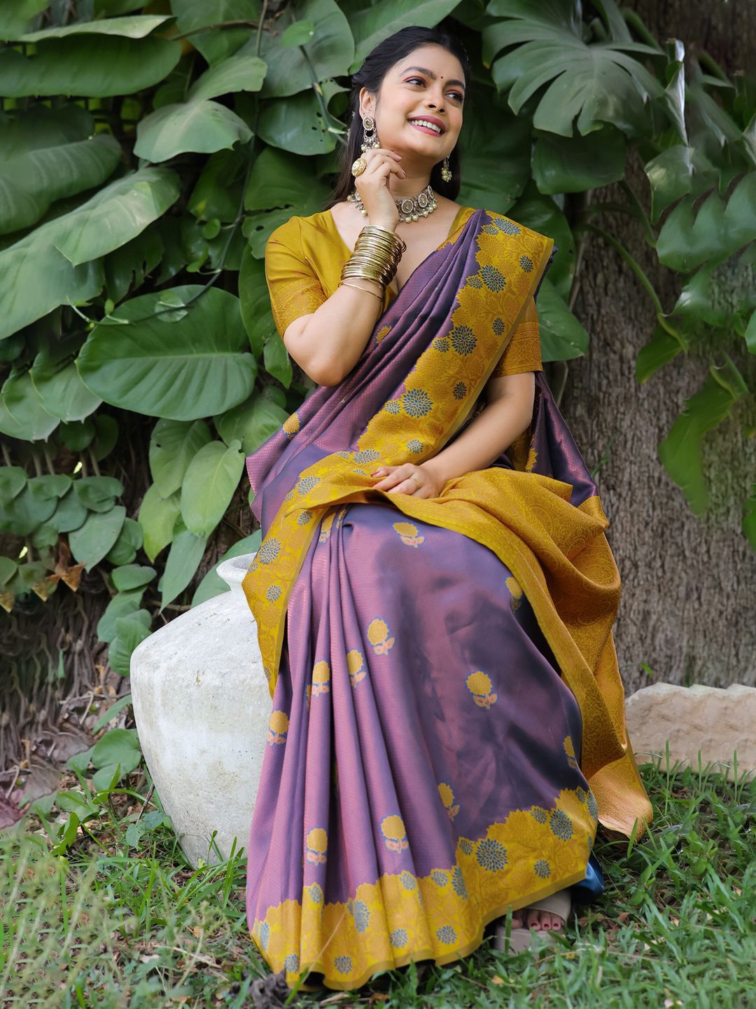 

COSBILA FASHION Ethnic Motif Zari Woven Banarasi Saree, Purple
