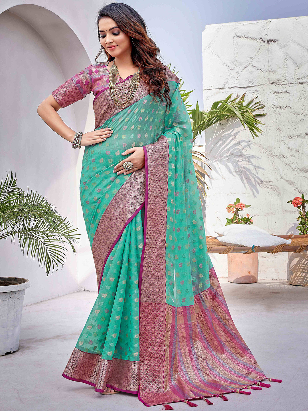 

HEER FASHION Woven Design Zari Banarasi Saree, Sea green