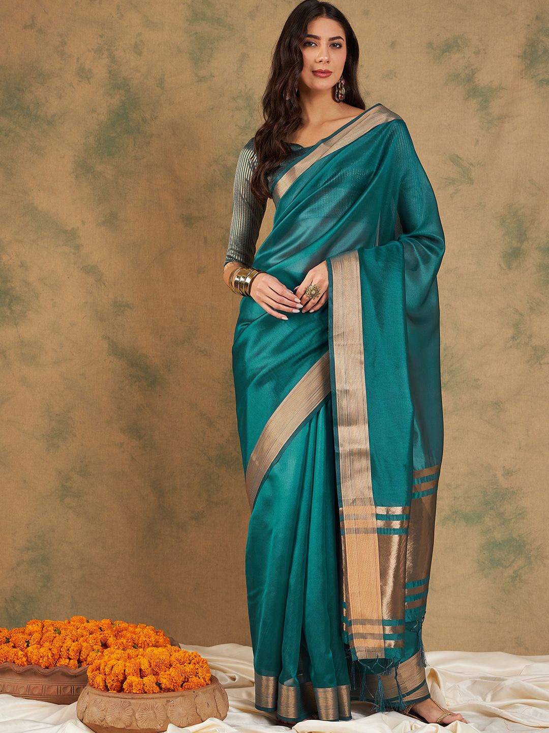 

VIRICA Solid Zari Organza Saree, Teal