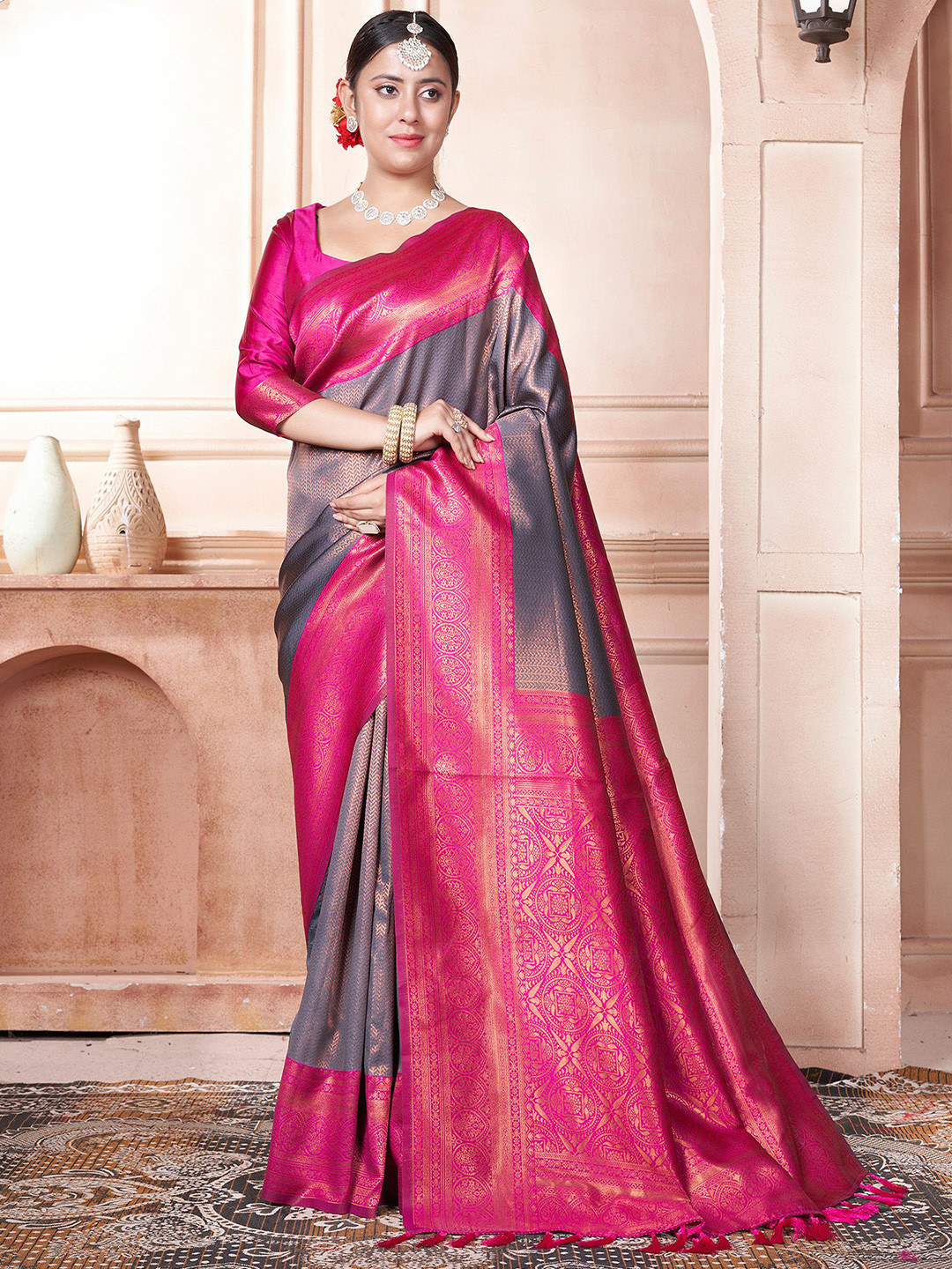 

Anouk Woven Design Kanjeevaram Saree, Grey