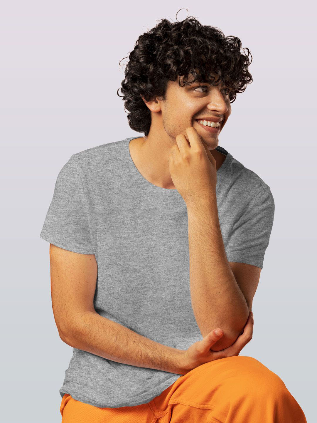 

macmerise Men Colourblocked Applique T-shirt, Grey