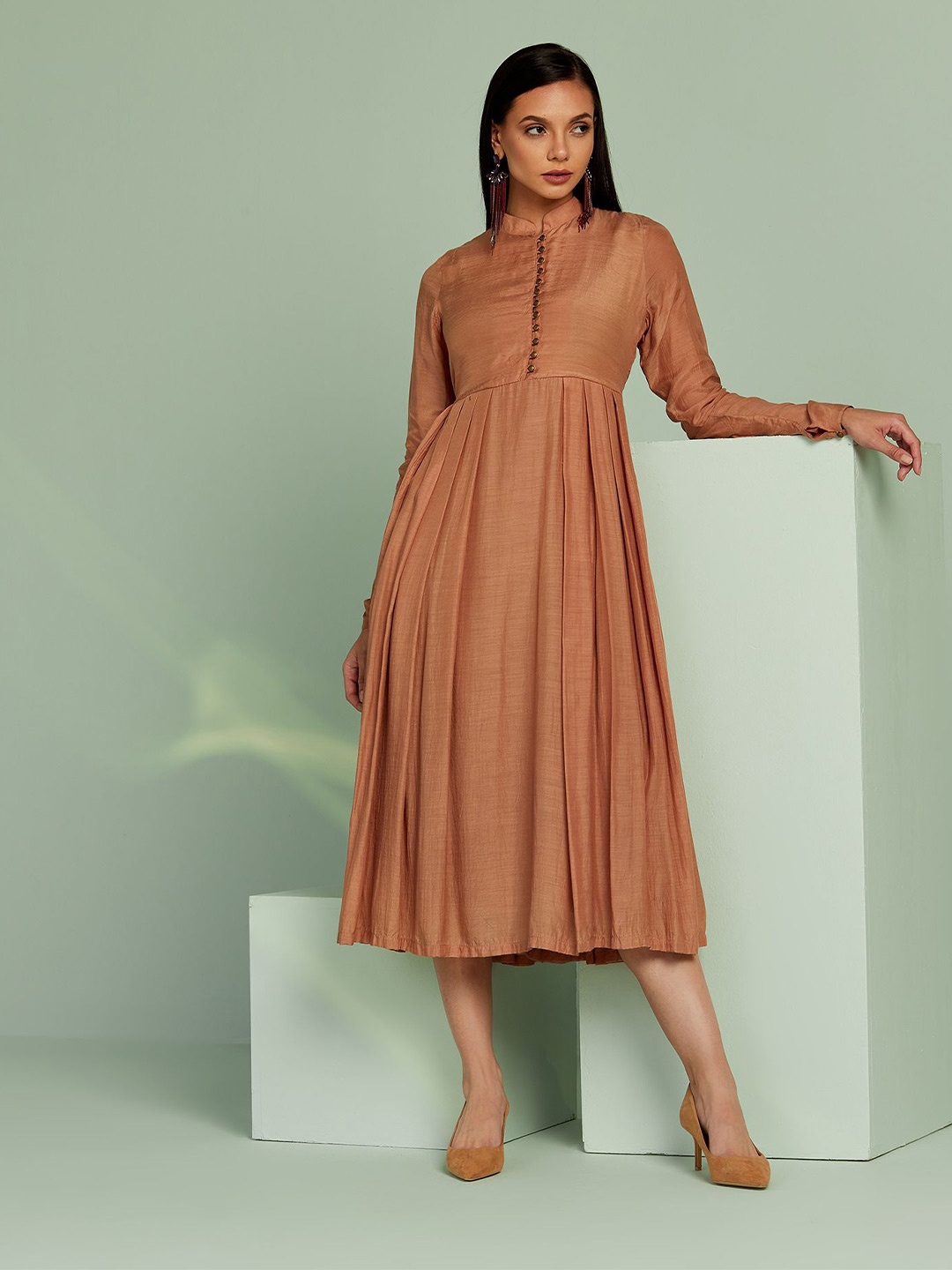 

SEVENDC Mandarin Collar Cotton Longline Top, Tan