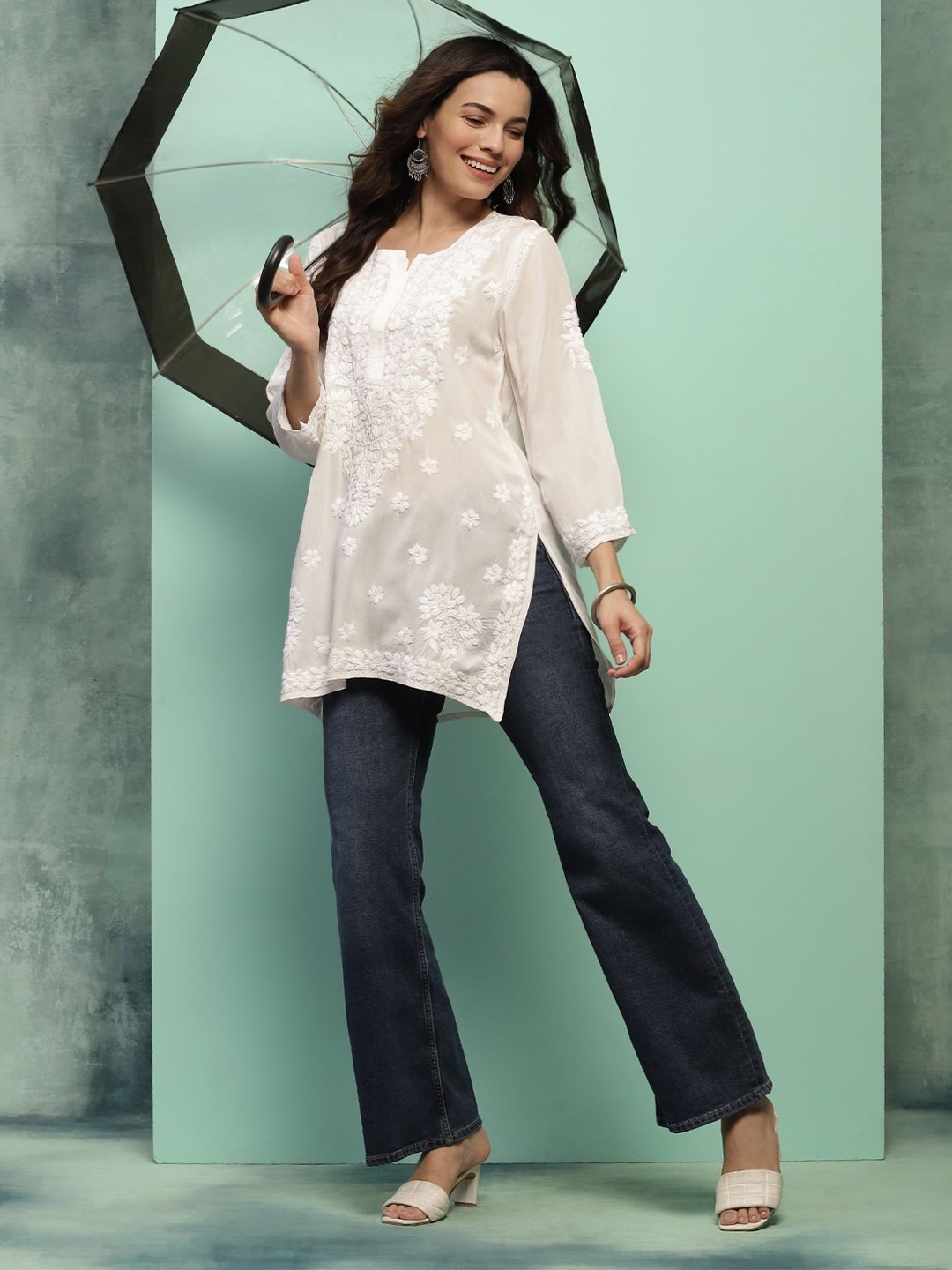 

House of Chikankari Floral Embroidered Modal Straight Kurta, White