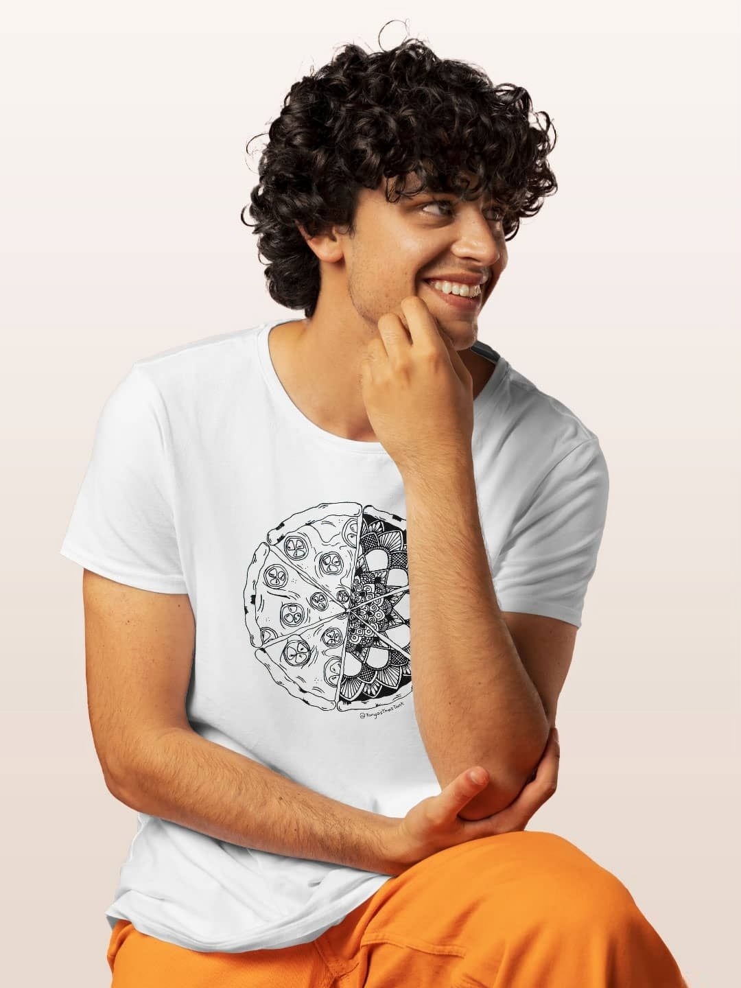 

macmerise Men Printed Extended Sleeves T-shirt, White