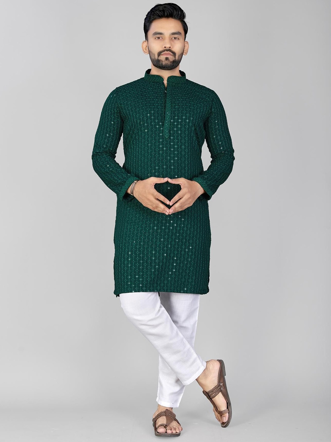 

ADWYN PETER Floral Embroidered Mandarin Collar Pure Cotton Straight Kurta, Green