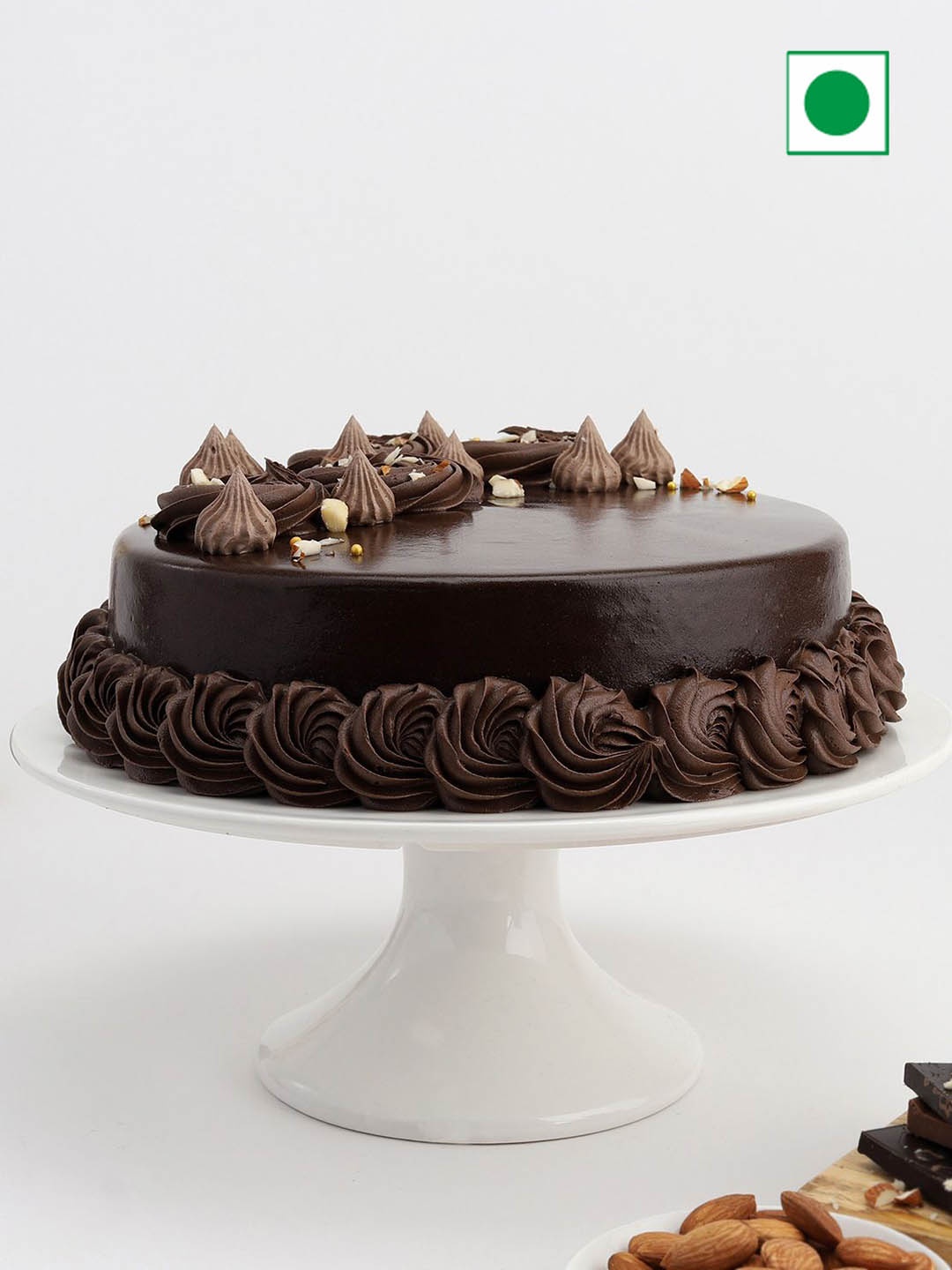 

IGP Chocolate Flavour Eggless Cake - 1 Kg, Brown