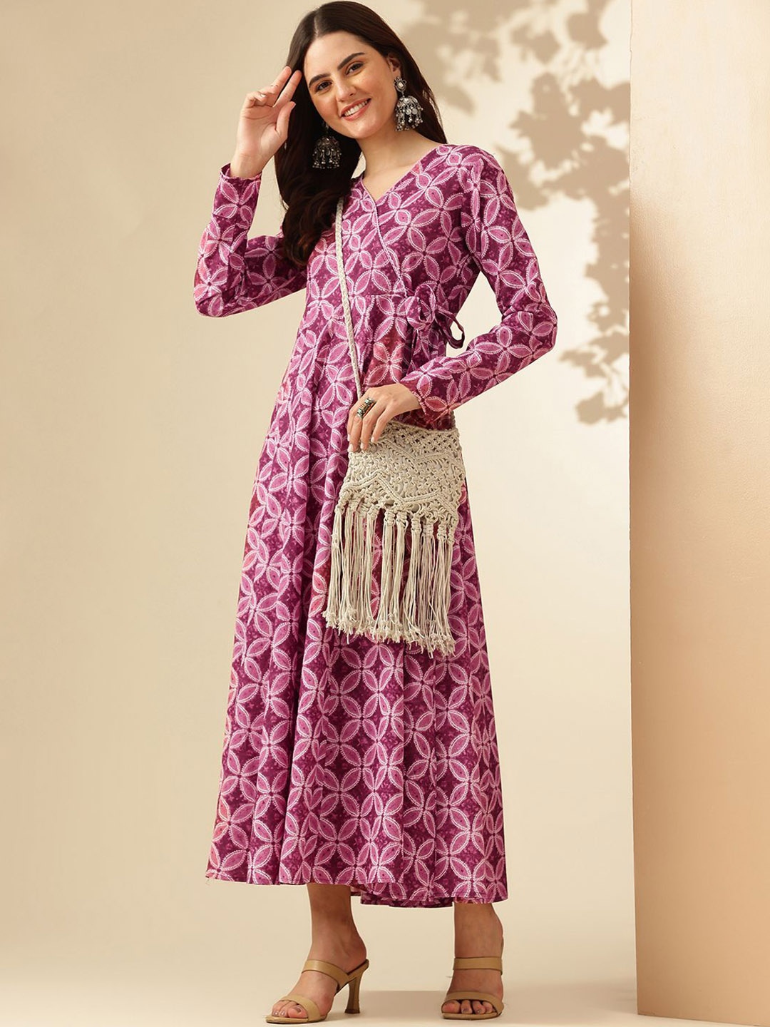 

Anouk Pink Floral Printed V-Neck Fit & Flare Maxi Ethnic Dress