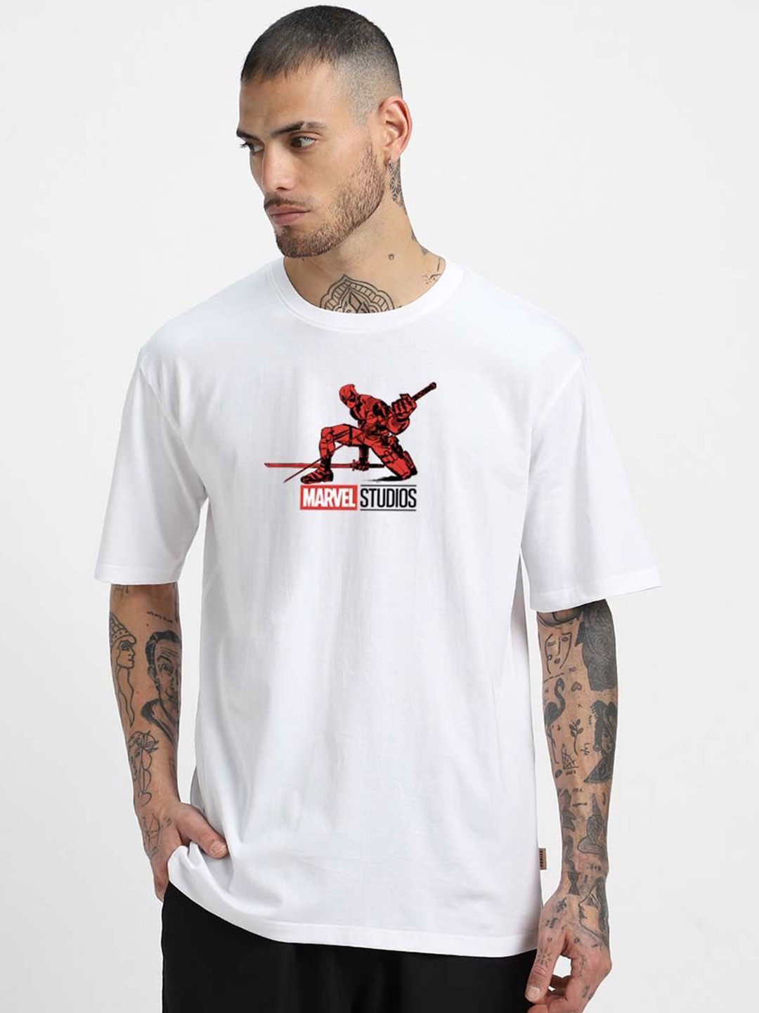 

VEIRDO Marvel Men Deadpool Graphic Printed Pure Cotton Oversized T-shirt, White