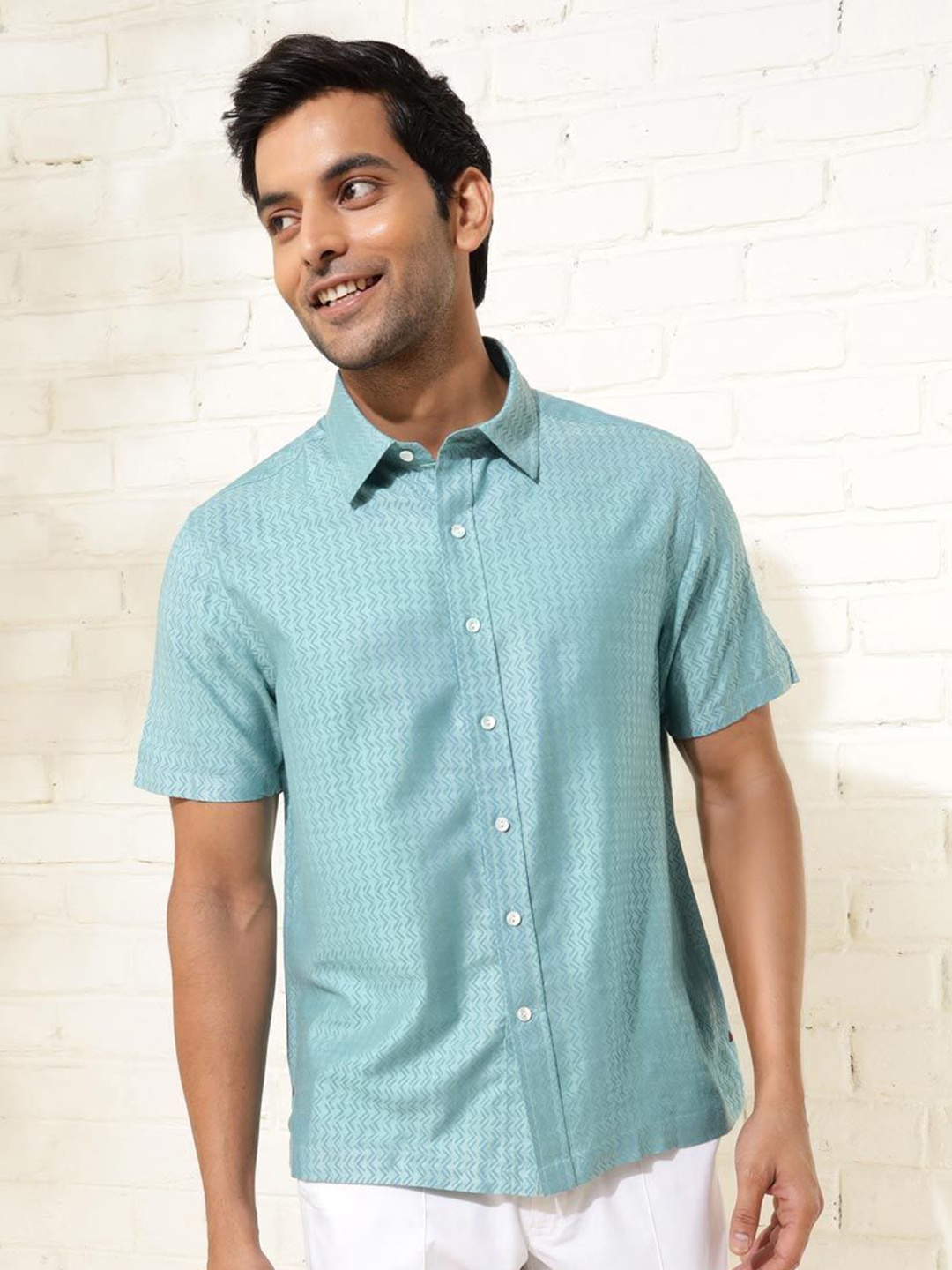 

Fabindia Men Opaque Checked Party Shirt, Blue