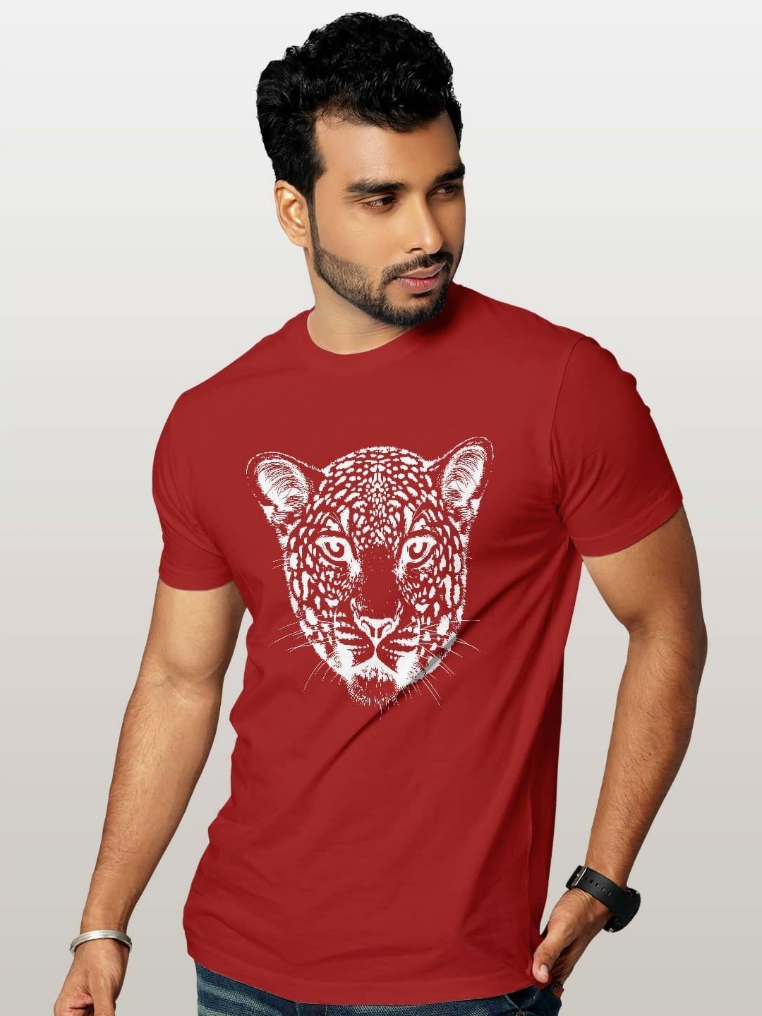 

macmerise Men Typography Printed T-shirt, Red