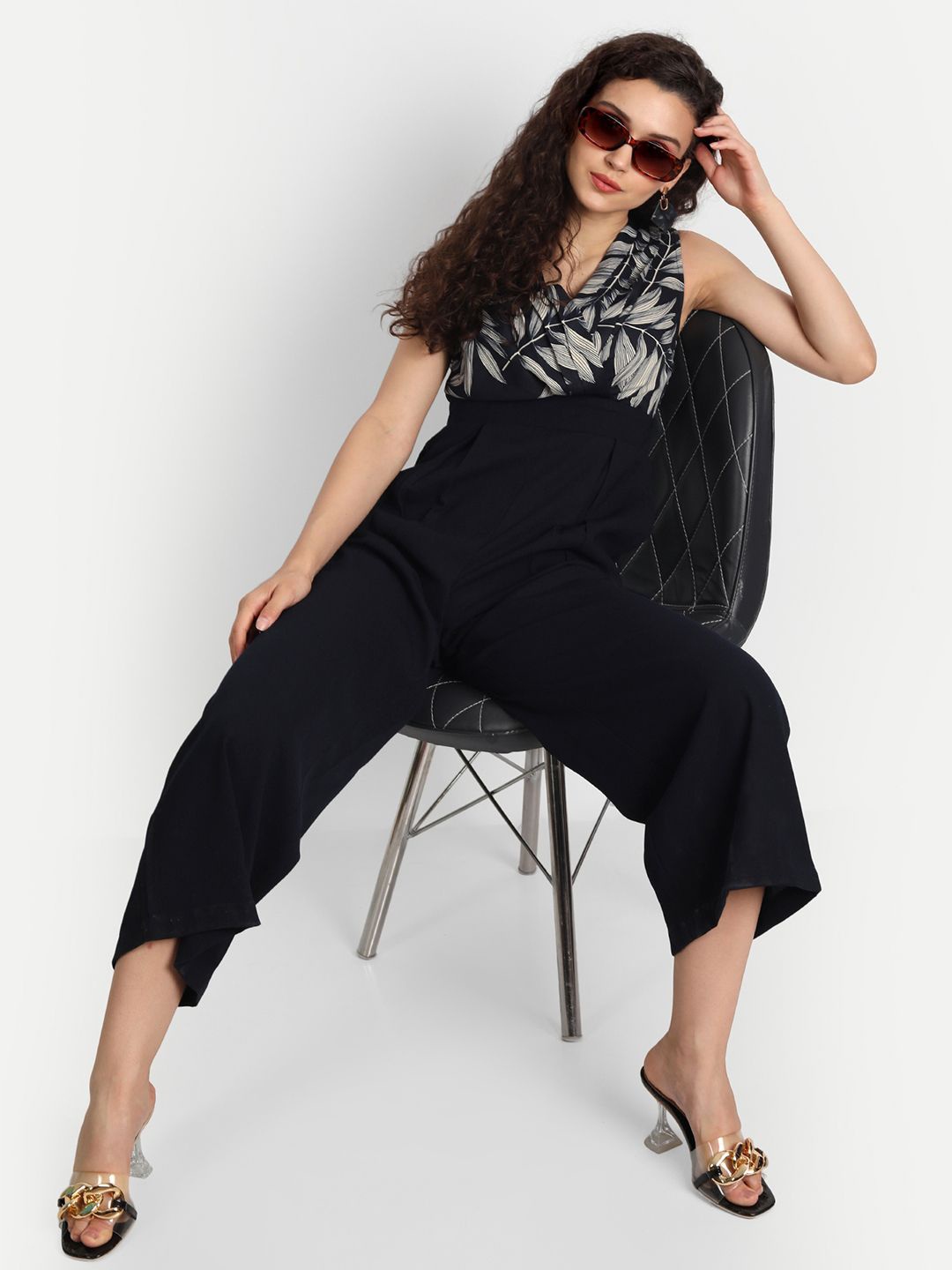 

ESSQUE Women V-neck Sleeveless Jumpsuit, Black