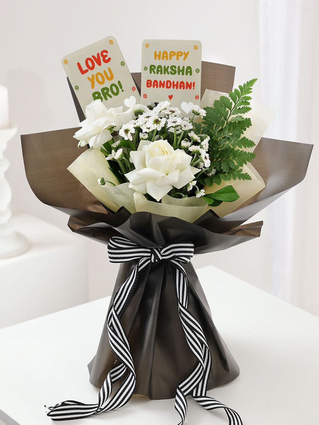 

IGP Fresh Flowers Bouquet With Fridge Magnet, Multi
