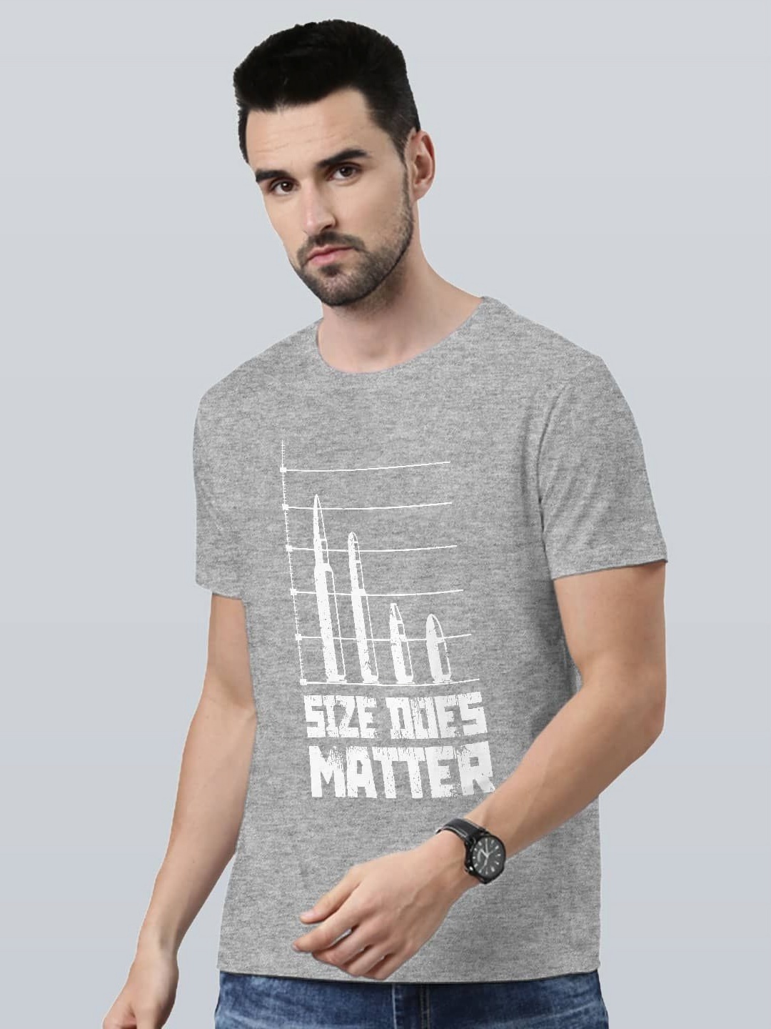 

macmerise Men Typography Printed Applique T-shirt, Grey