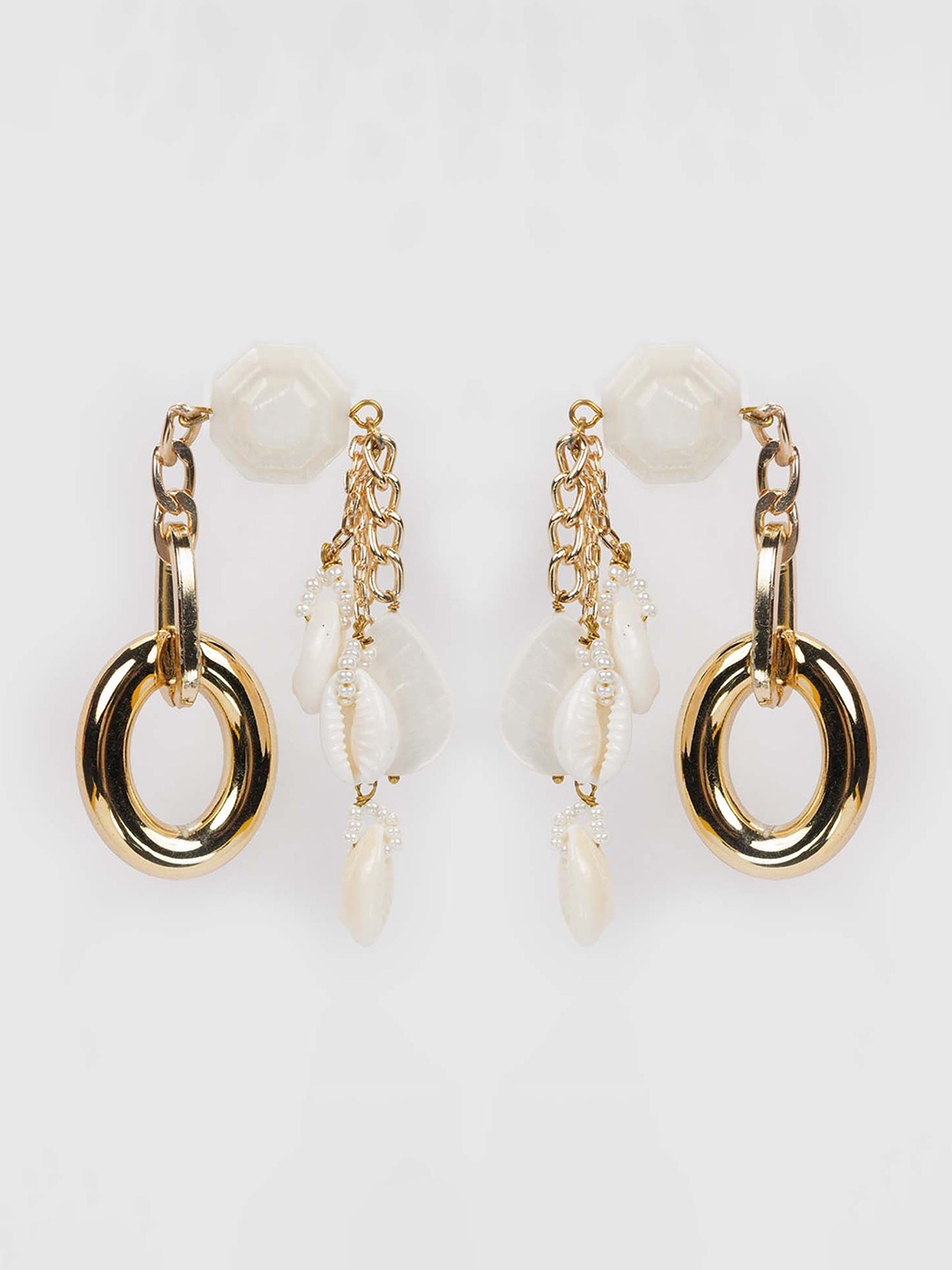 

D'oro Contemporary Drop Earrings, White