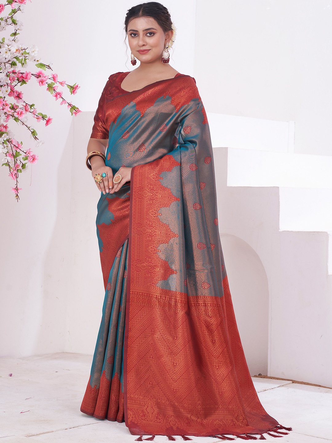 

Anouk Woven Design Zari Kanjeevaram Saree, Teal