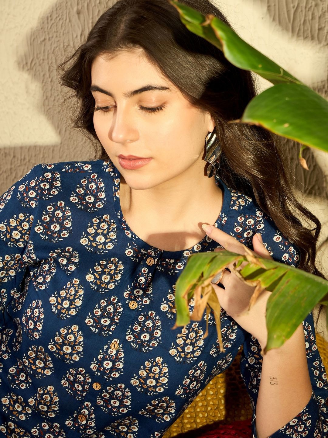 

AHIKA Floral Print Tie-Up Neck Ethnic Top, Navy blue