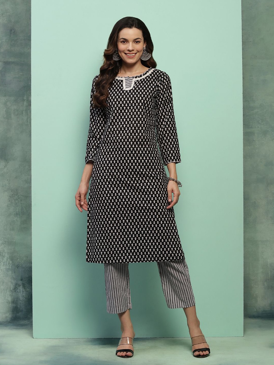 

House of Chikankari HOC Crafts Printed Kurta Set, Black