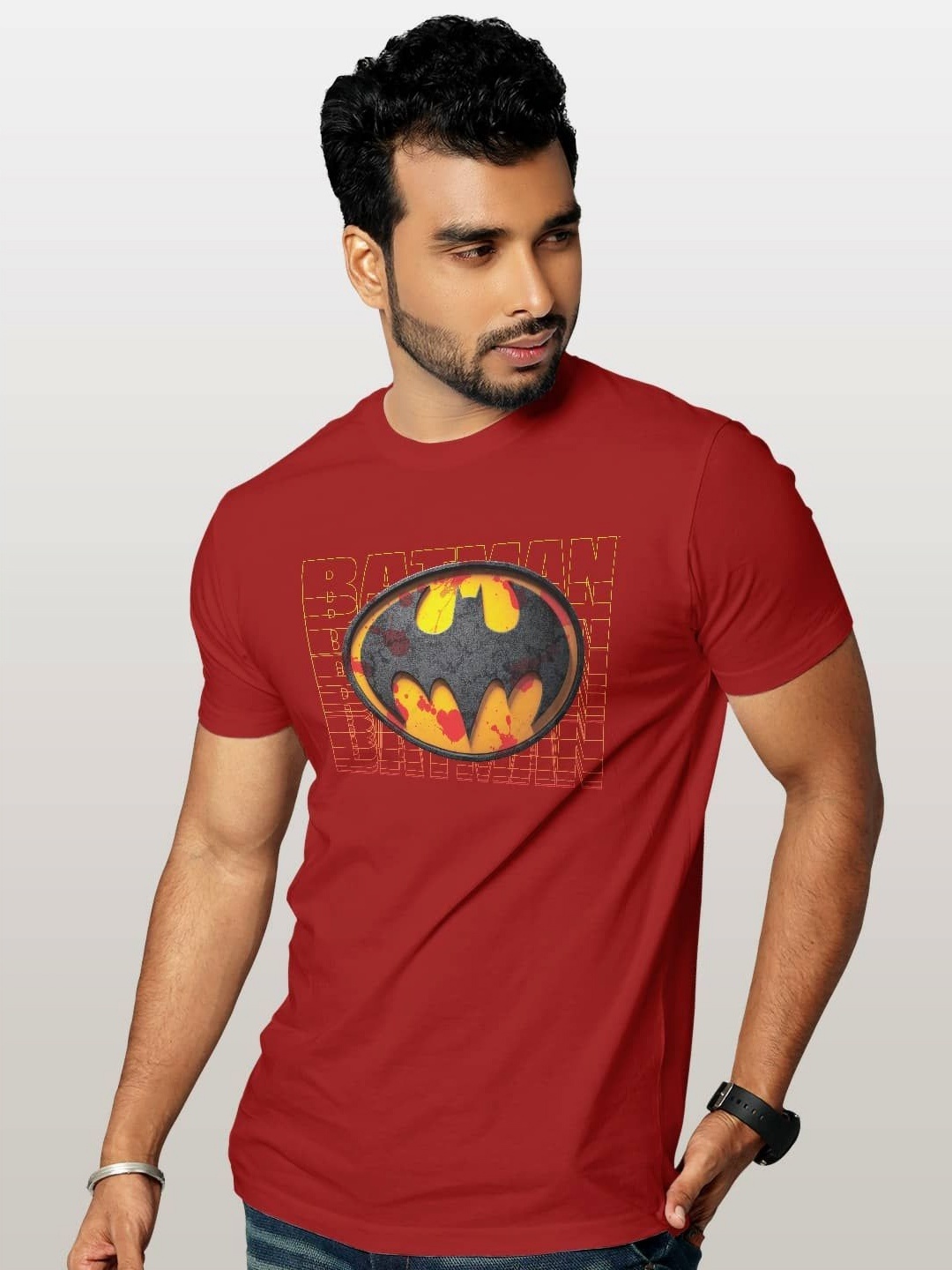 

macmerise Men Printed Applique T-shirt, Red