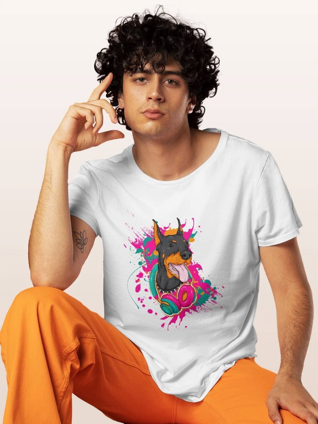 

macmerise Men Printed Extended Sleeves Pockets T-shirt, White