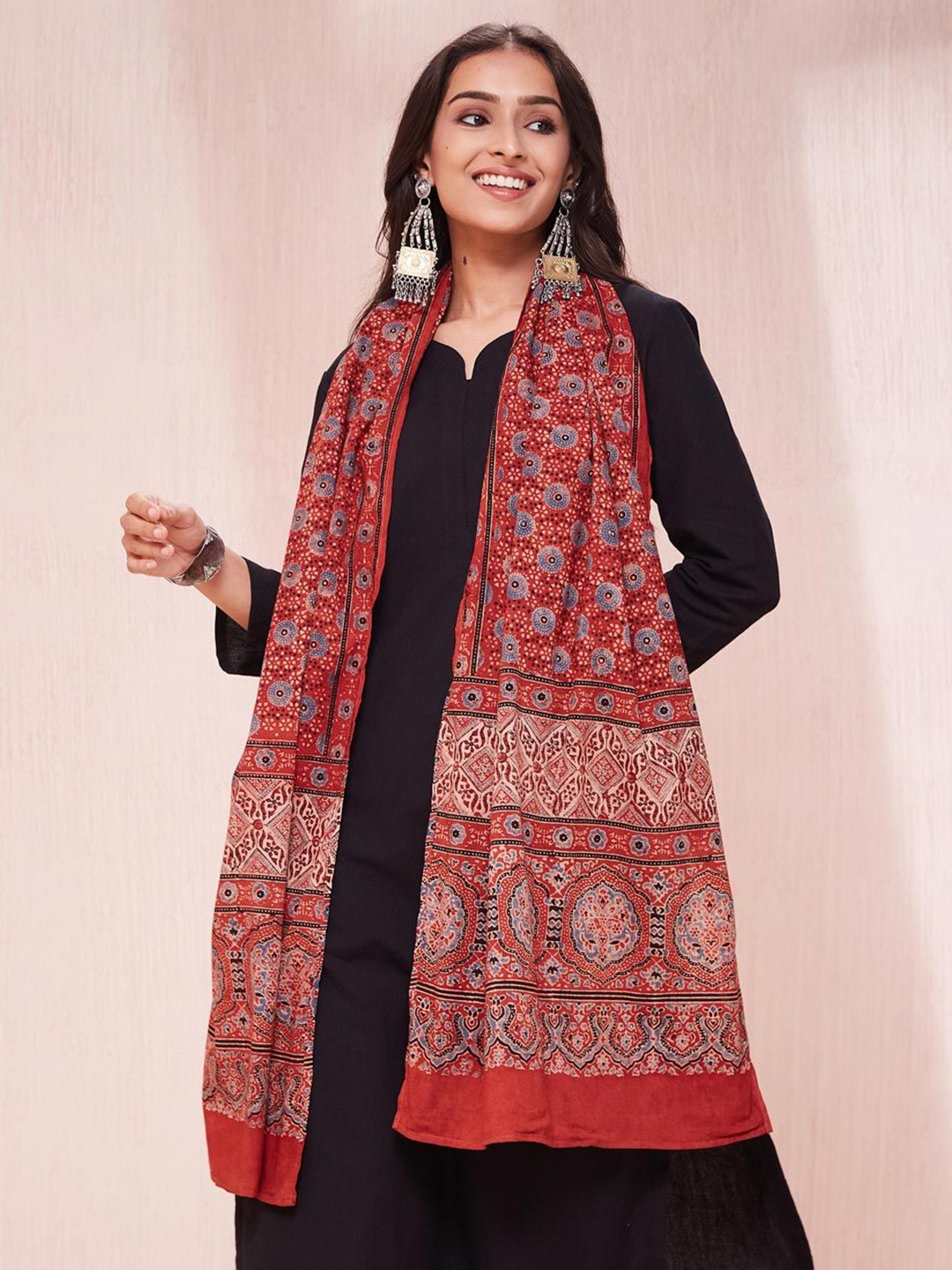 

Fabindia Women Ethnic Motifs Printed Stole, Maroon