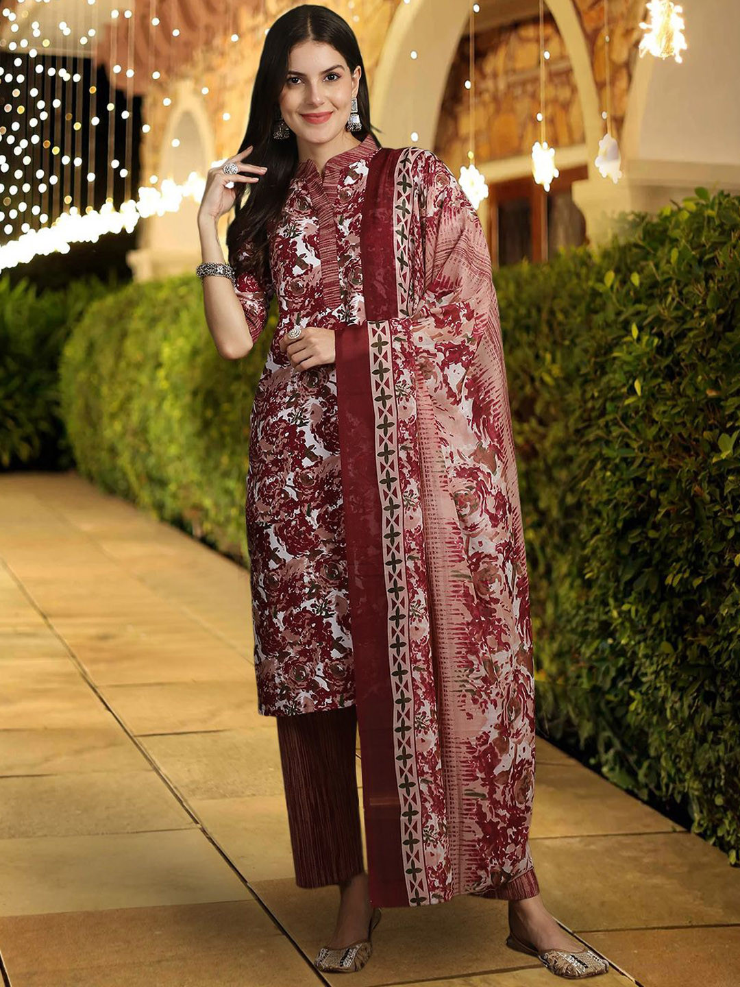 

1 Stop Fashion Floral Printed Regular Pure Cotton Kurta with Trousers & Dupatta, Maroon