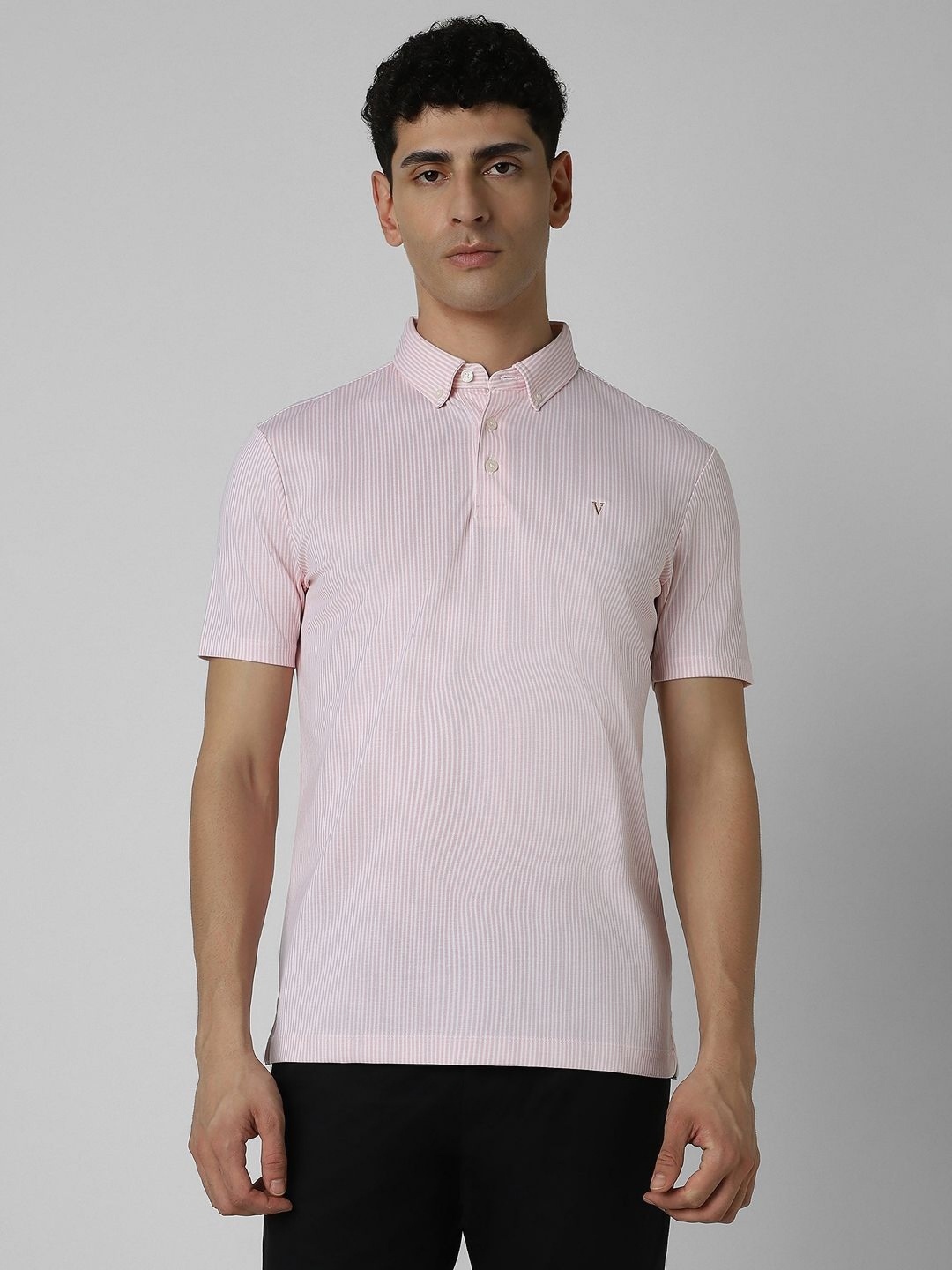 

Van Heusen Men Polo Collar Applique T-shirt, Pink