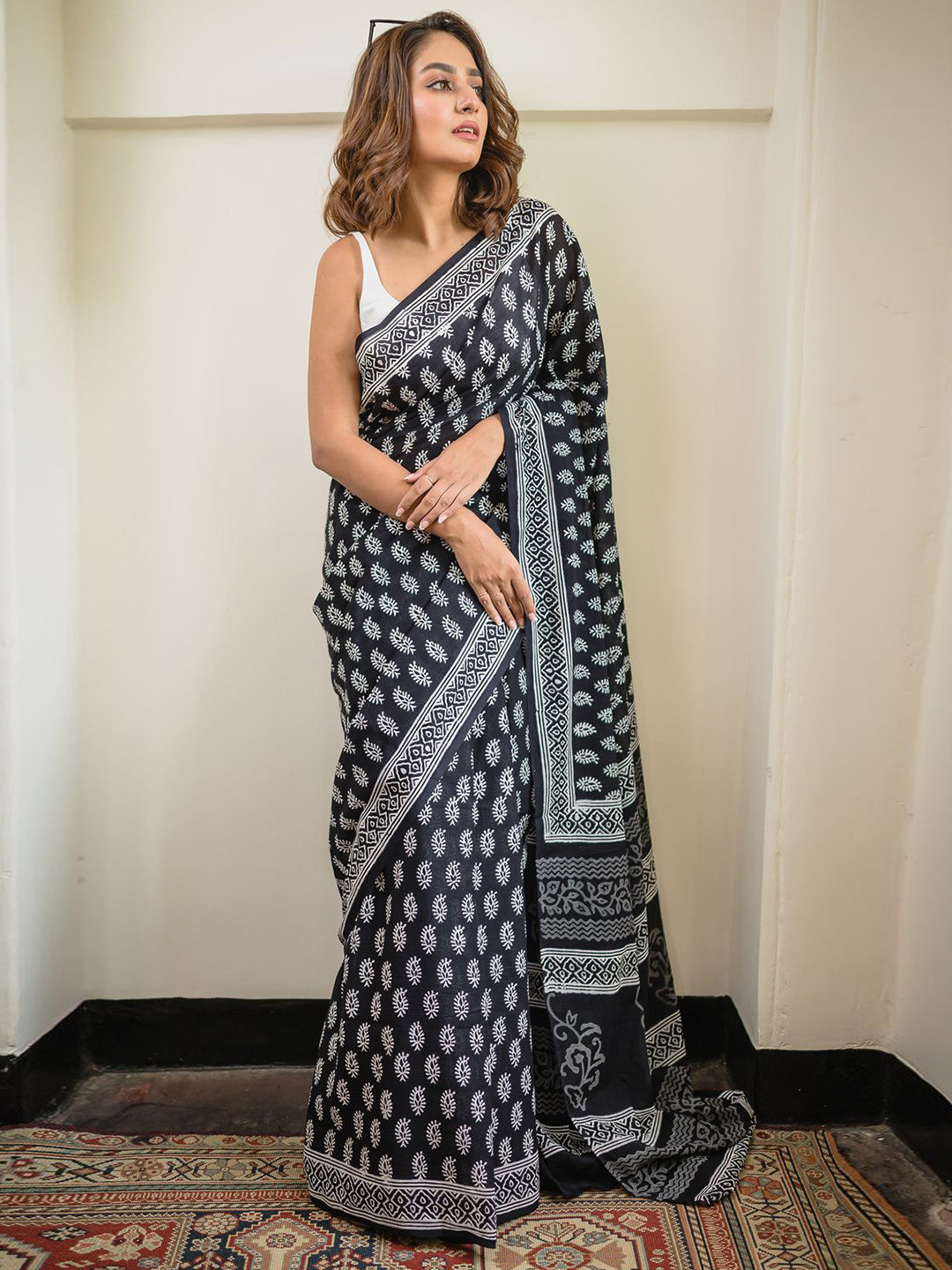 

RODDUR Ethnic Motifs Pure Cotton Saree, Black