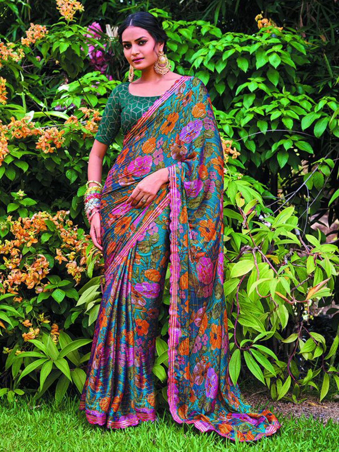 

Panzora Floral Sequinned Saree, Green