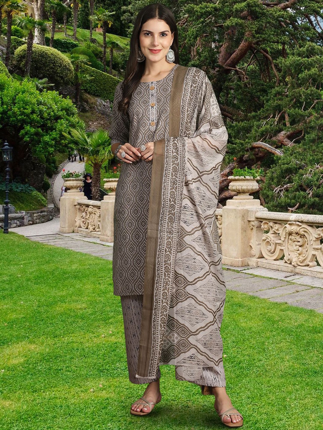 

7Threads Printed Regular Pure Cotton Straight Kurta With Trousers & Dupatta, Grey melange